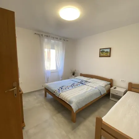 Apartmani Radosav Šilo Exterior foto